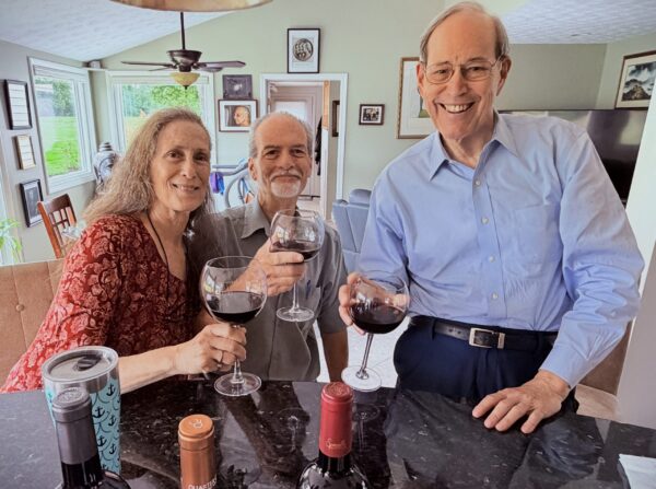 Sometimes, I still get surprised.... On a recent journey through Ohio, Nancy + I were guests of Wakians Suhas + Patty Kakde. For dinner, they invited their friend, Governor Bob Taft (governor from 1999-2007) over as well. He (standing on the right) is a truly fascinating gentleman, great-grandson of President William Taft (read FULL NAVAL HONORS for Taft's friendship with Theodore Roosevelt), and a gifted ambassador for OH. He was kind enough to take a quick drive home to grab some buckeye nuts for me from his own tree. P.S. I also discovered that OH has excellent state parks and makes some nice red wines. OK, I confess -- I like Ohio!!